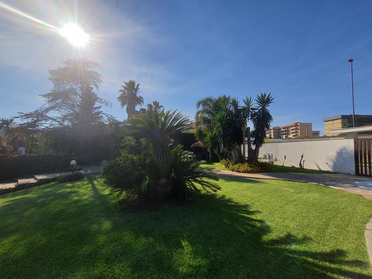 A Casa Di Carla - Villa In Salento เลชเช ภายนอก รูปภาพ