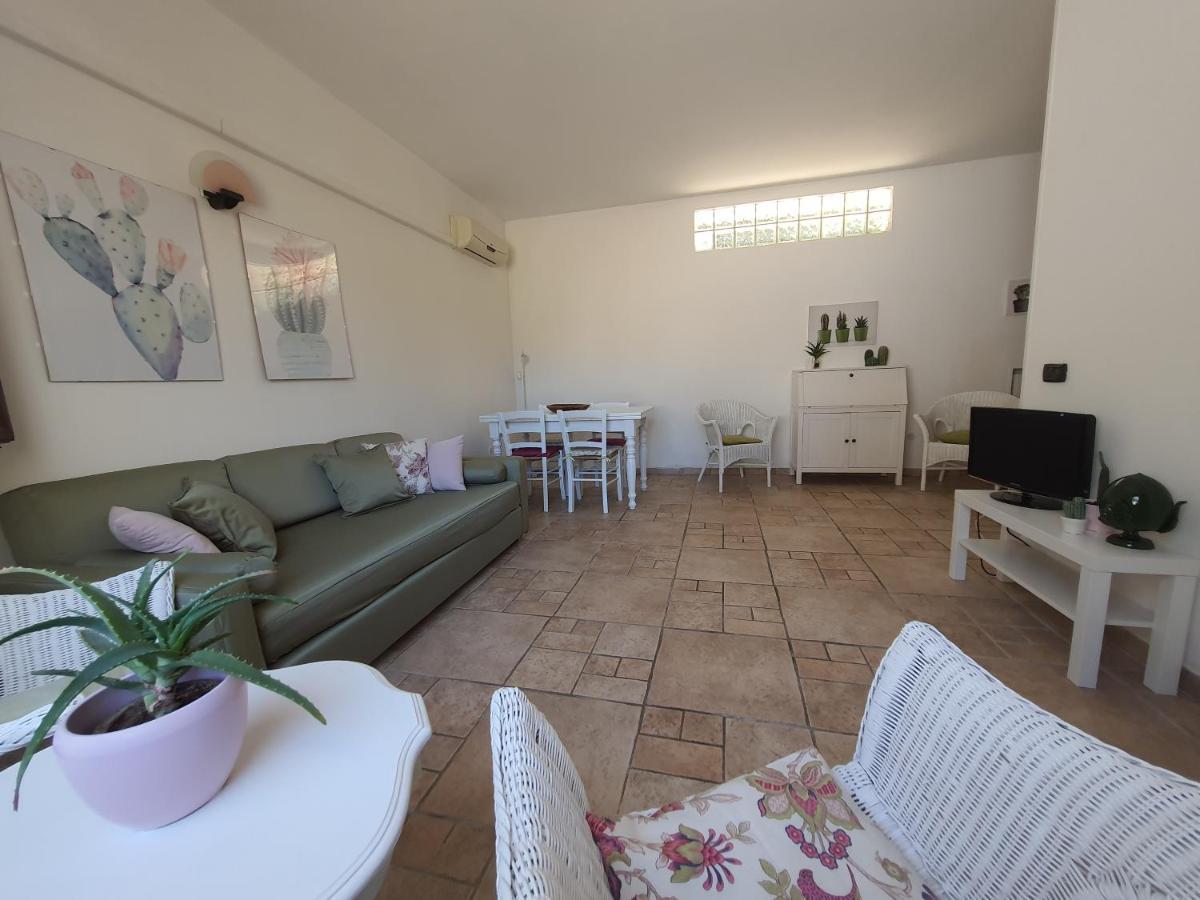 A Casa Di Carla - Villa In Salento เลชเช ภายนอก รูปภาพ