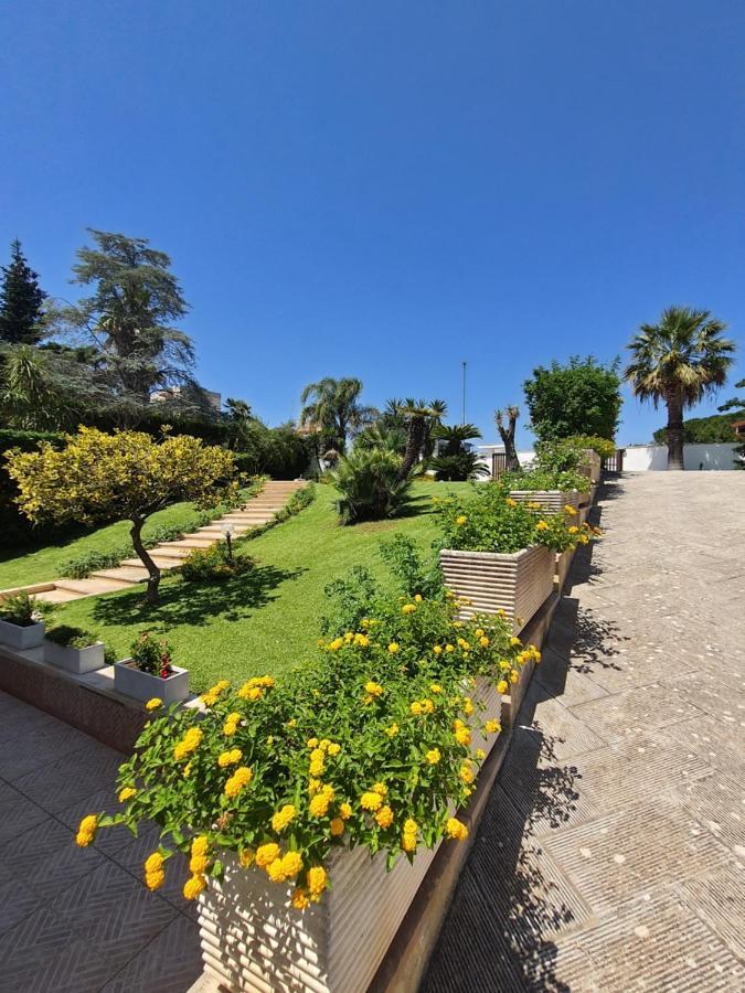 A Casa Di Carla - Villa In Salento เลชเช ภายนอก รูปภาพ